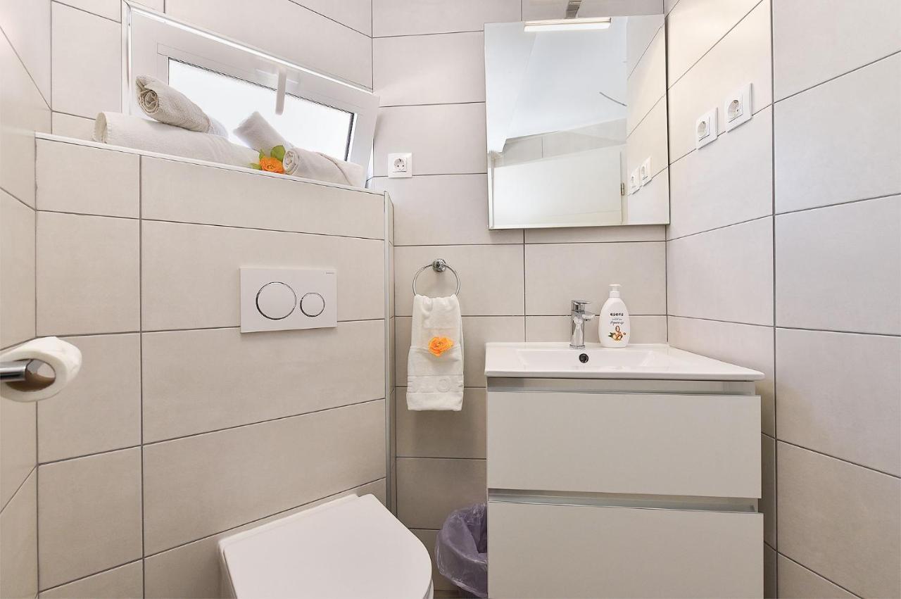 Double Room With Pool 2261 Medulin Buitenkant foto